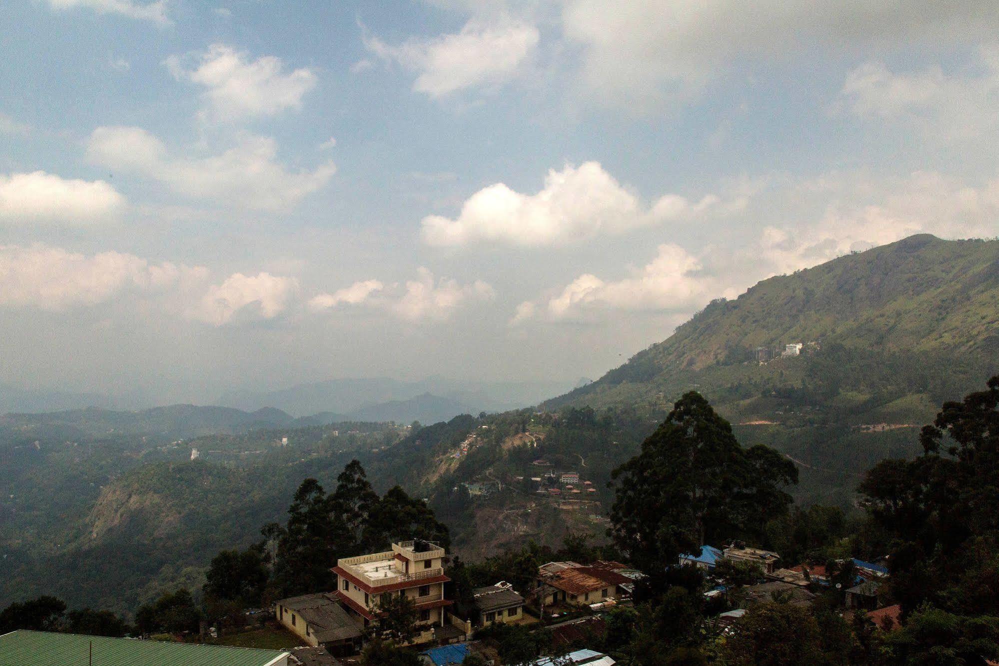 Shamrock Apartment Munnar Exterior photo